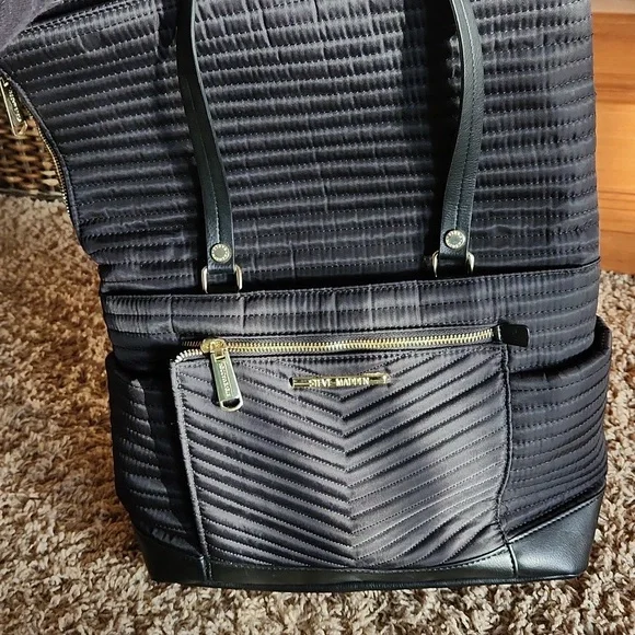 Steve Madden black extra large shoulder bag plus backpack - Picture 3 of 16